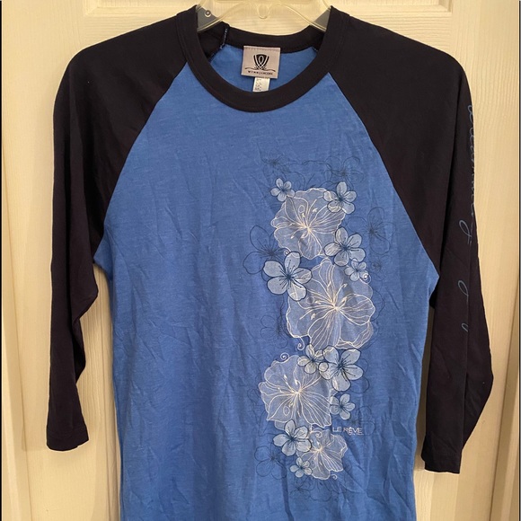 wynn/encore Tops - Retired Wynn Le Reve T-Shirt Heather Lake Size small